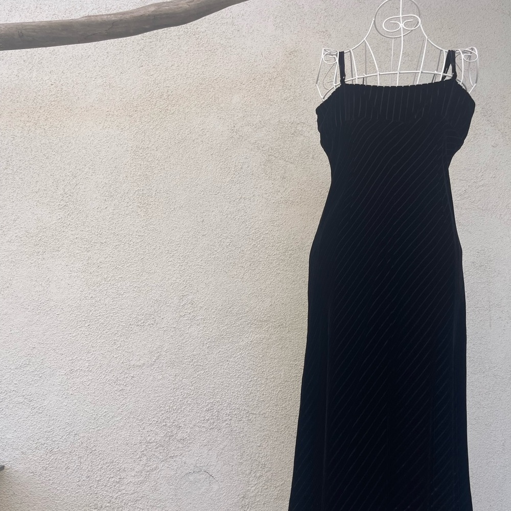Sexy velvet Nine West 2 strap Black cocktail dress